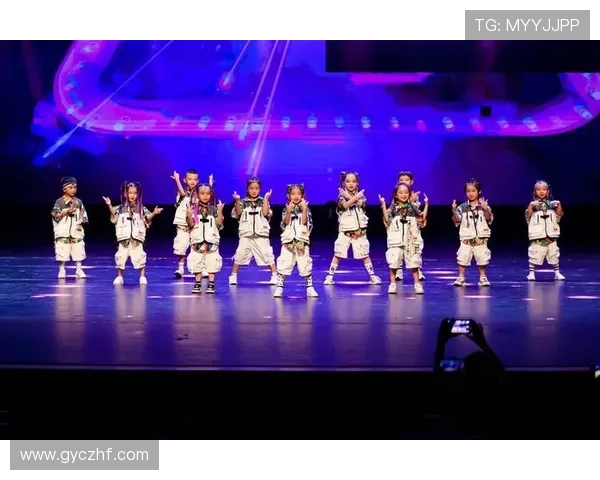 广州街舞队的节奏之旅探索街舞文化与艺术的魅力与创新