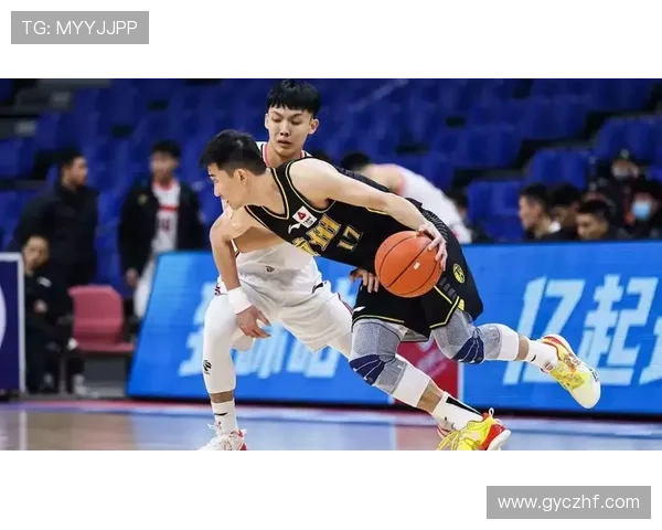 成都篮球队在联合会杯中的默契配合与战术执行分析